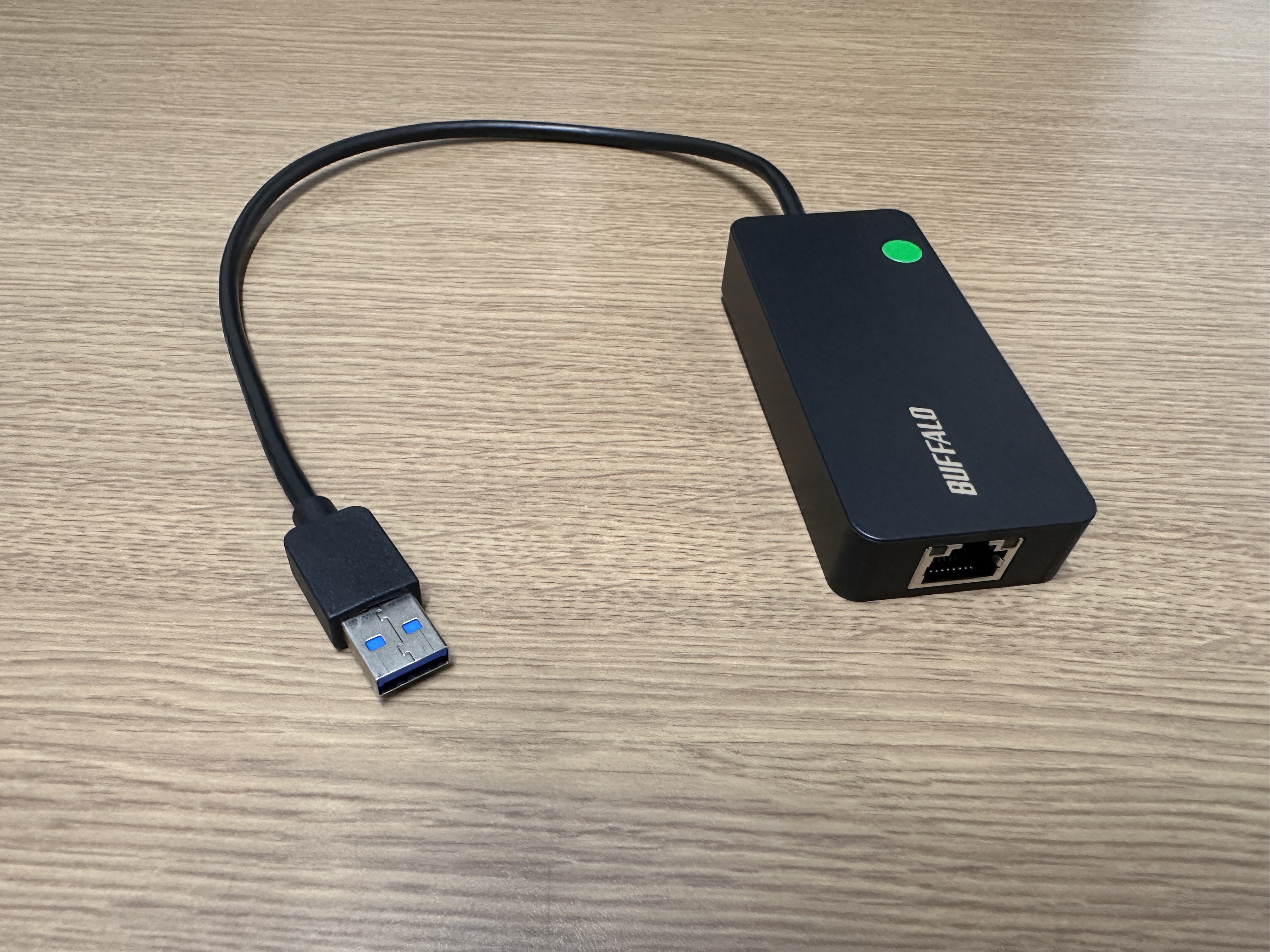 USB接続のLANアダプタ